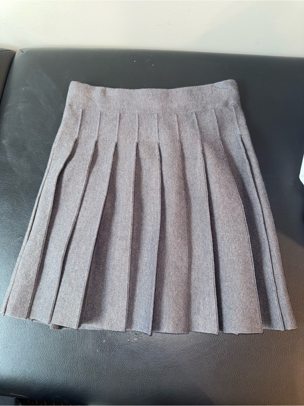 Pleated Wool-Blend Mini Skirt in Heather Gray